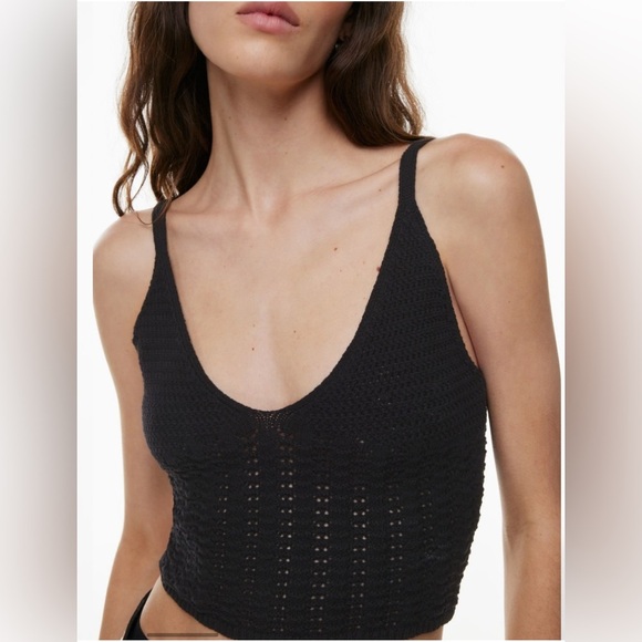 Aritzia Wilfred Evie Top Black V-neck crochet-knit sweater tank - Picture 3 of 13